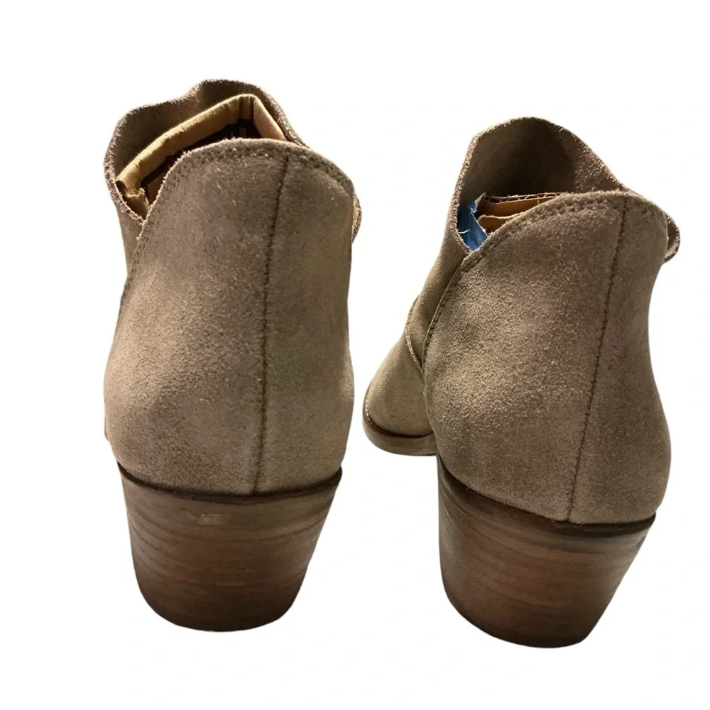 Lucky Brand Fahmida Taupe/Fawn Ankle Suede Booties shoes‎ size 7.5